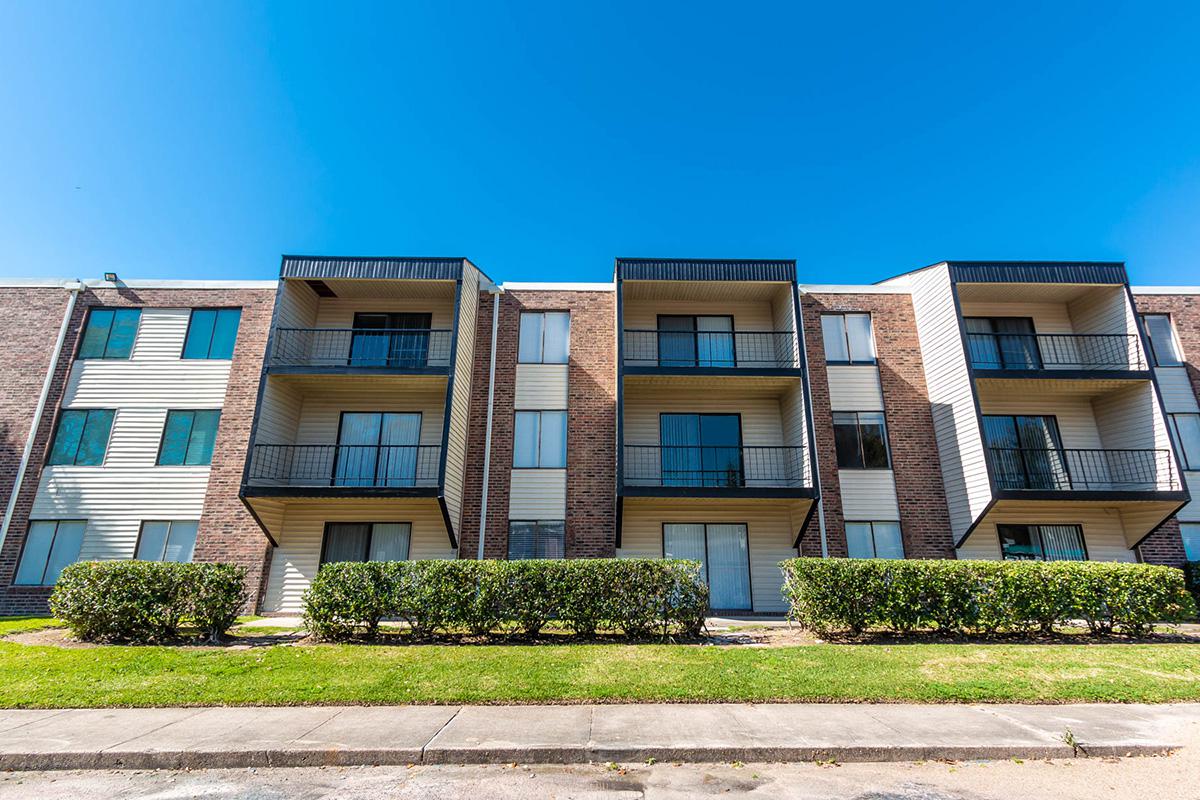 Glen Oaks Apartments in Beaumont, TX